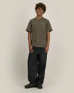 Bild på Reeser The unisex heavyweight t-shirt in recycled cotton