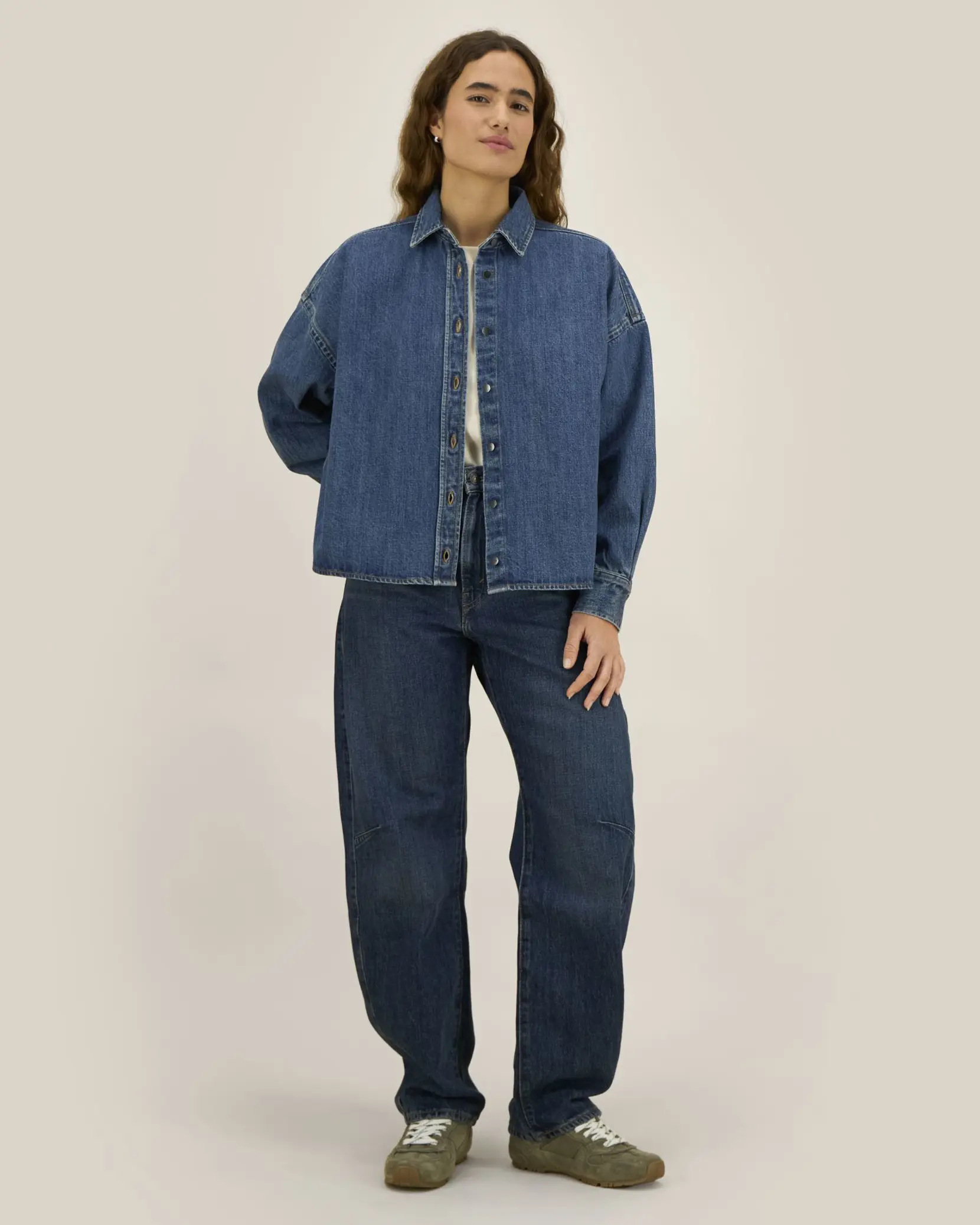 Bild på Stella Ember The women's denim overshirt Bild på Stella Ember The women's denim overshirt