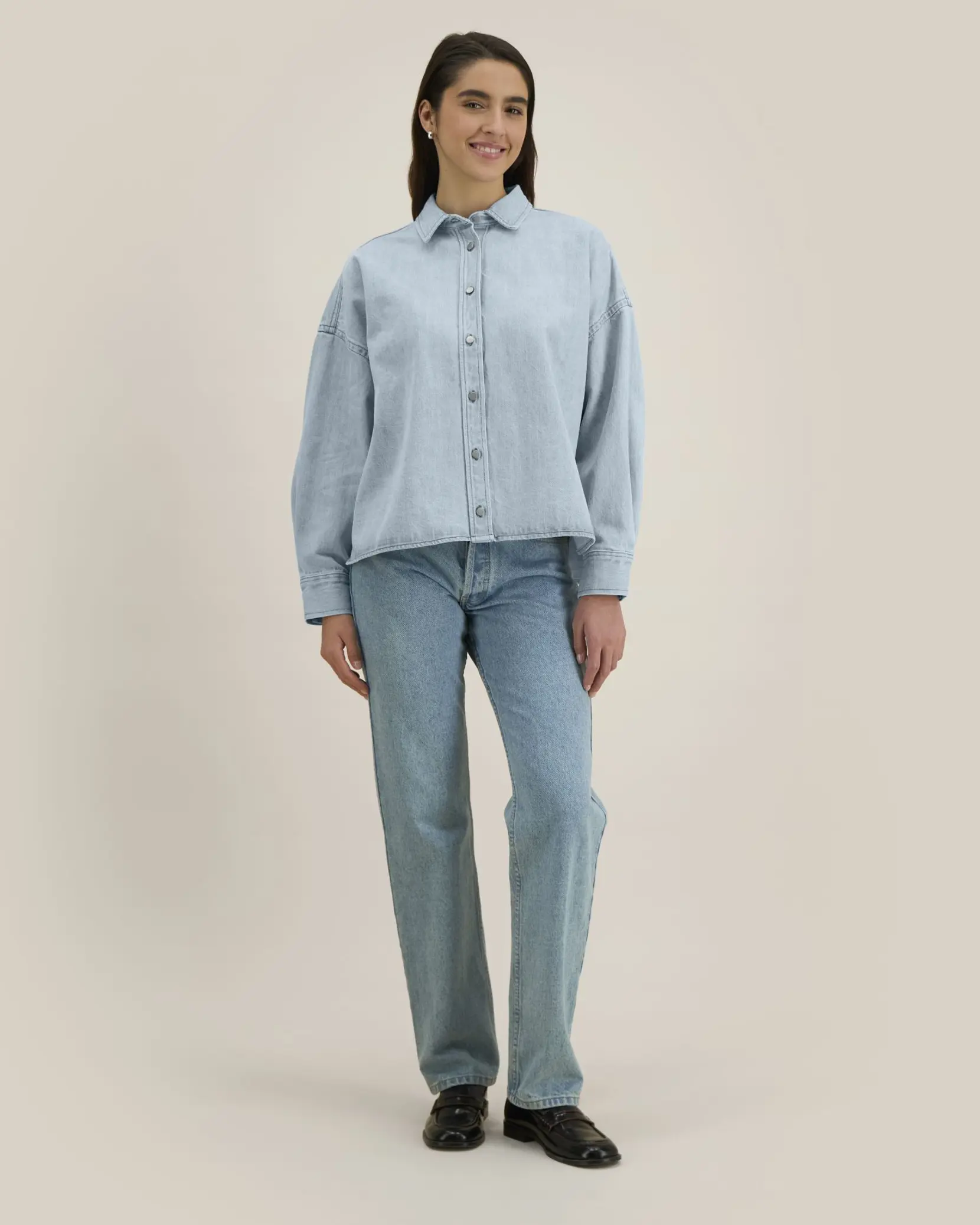 Bild på Stella Ember The women's denim overshirt Bild på Stella Ember The women's denim overshirt