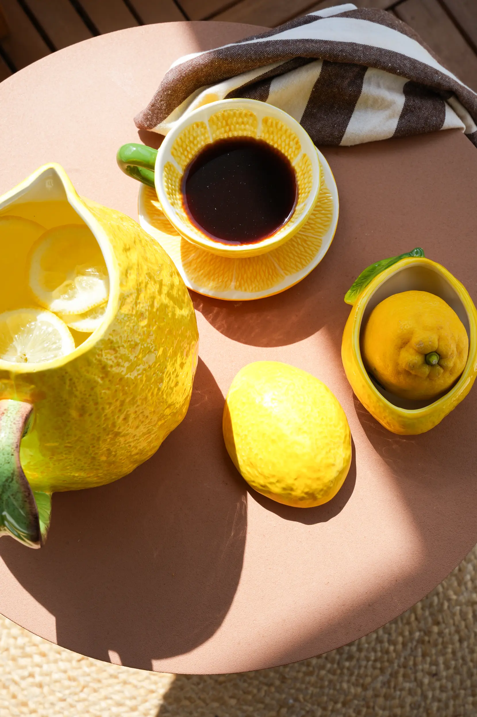 Bild på Skål med lock Lemon
