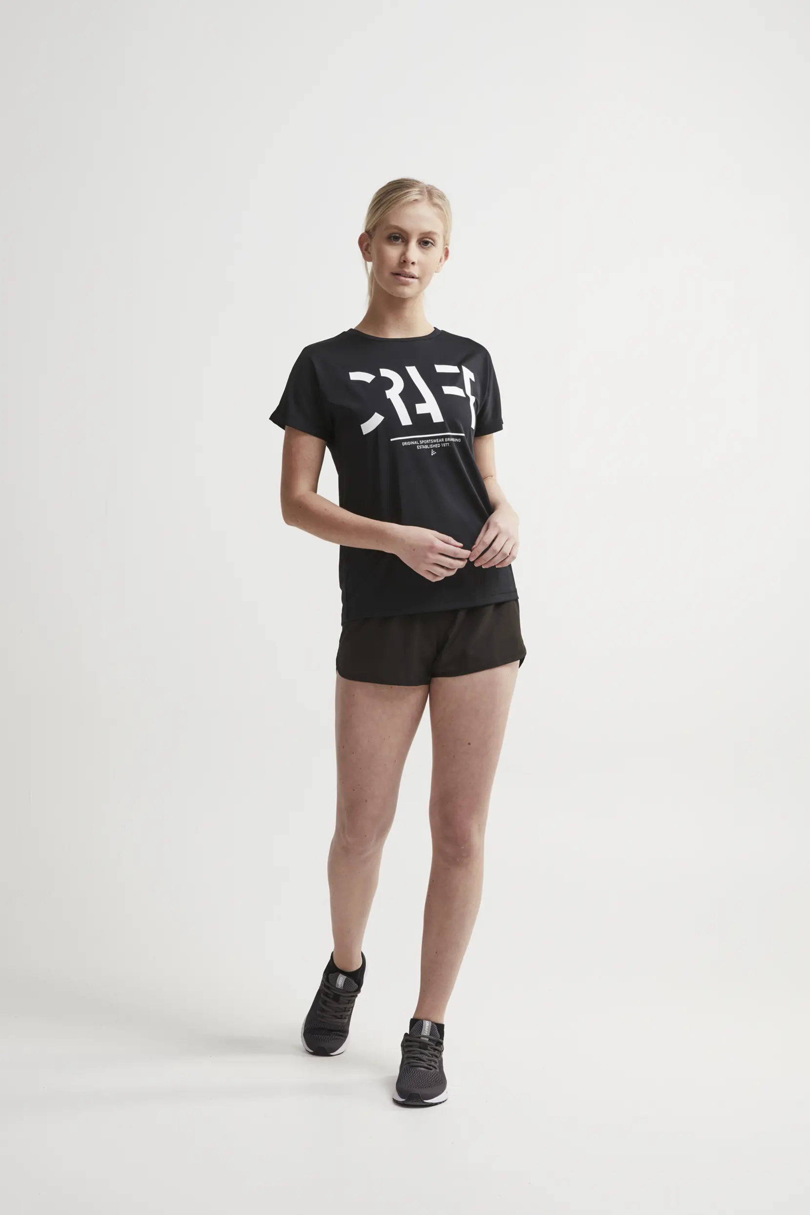 Bild på Eaze Woven Shorts W Bild på Eaze Woven Shorts W
