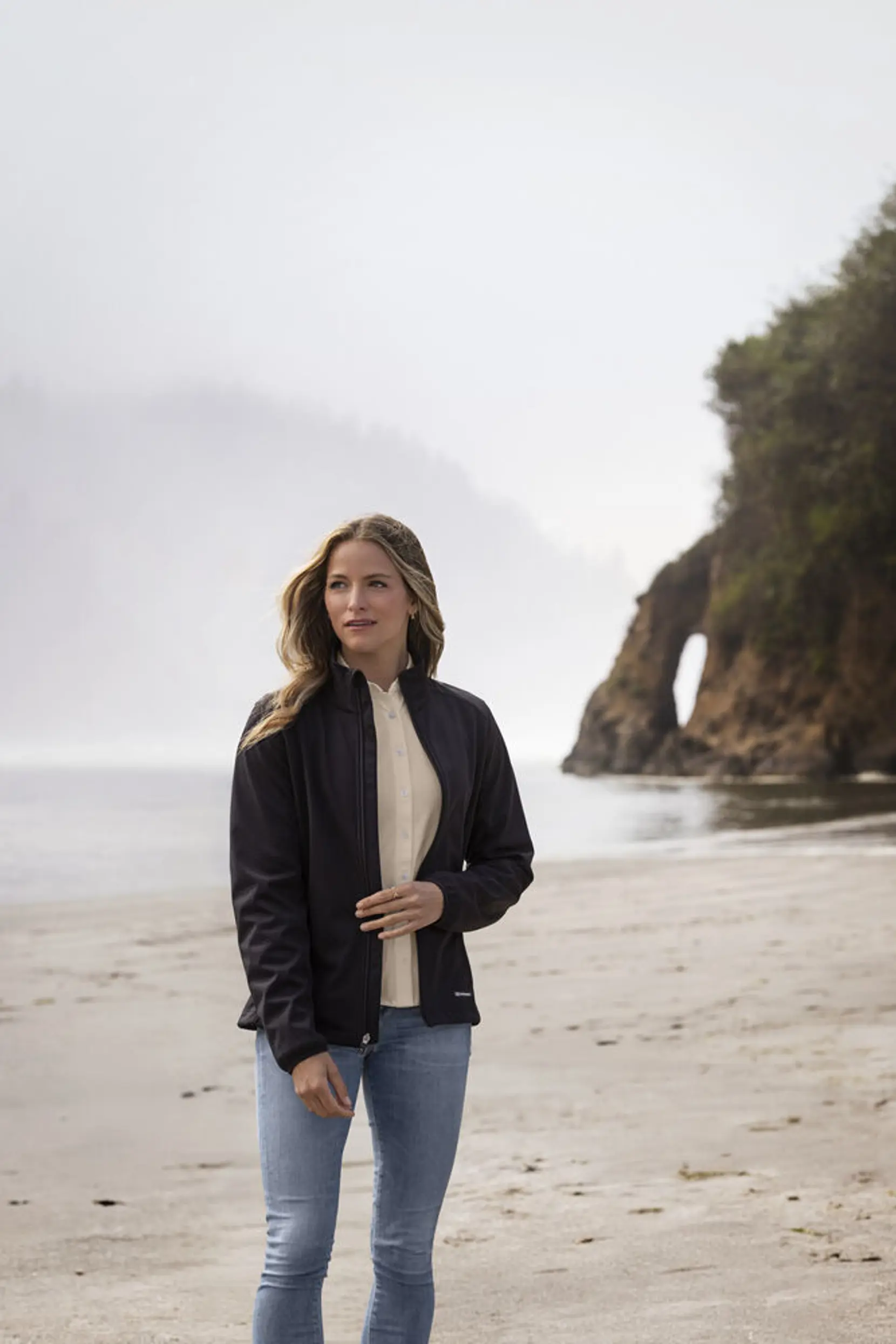 Bild på Oak Harbor Softshell Jacket Women