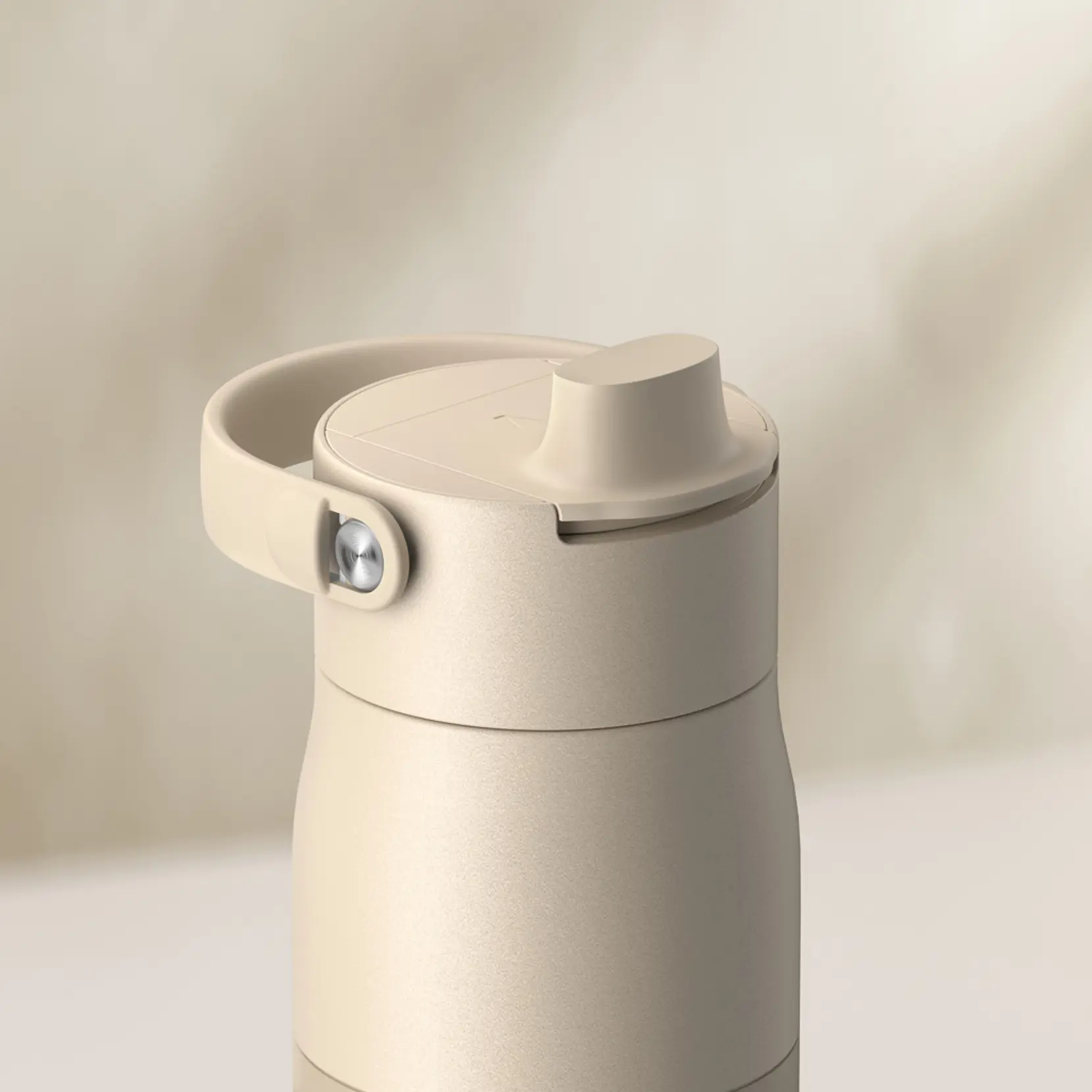 Bild på BRITA LARQ Essential flaska 680 ML Bild på BRITA LARQ Essential flaska 680 ML