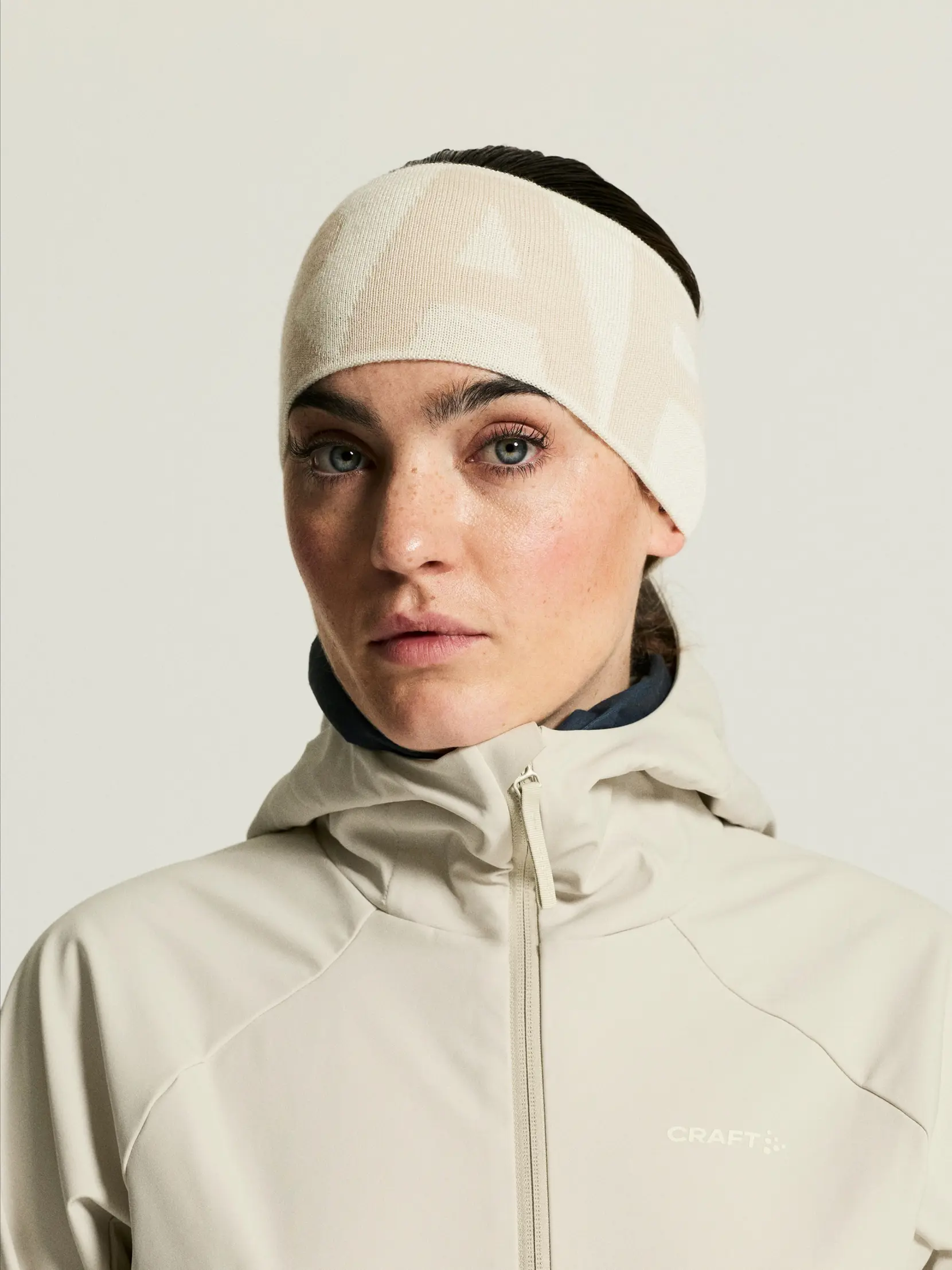 Bild på Escape Hood Jacket W Bild på Escape Hood Jacket W