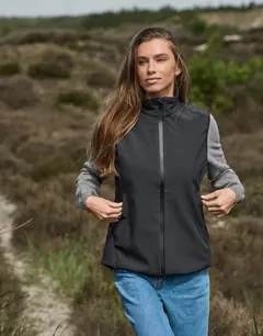 Bild på Women's Performance Softshell Bodywarmer