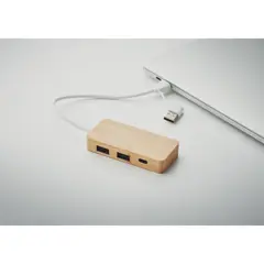 Bild på USB-hubb med 3 portar i bambu