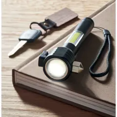 Bild på 3 i 1 ficklampa/nödhammare