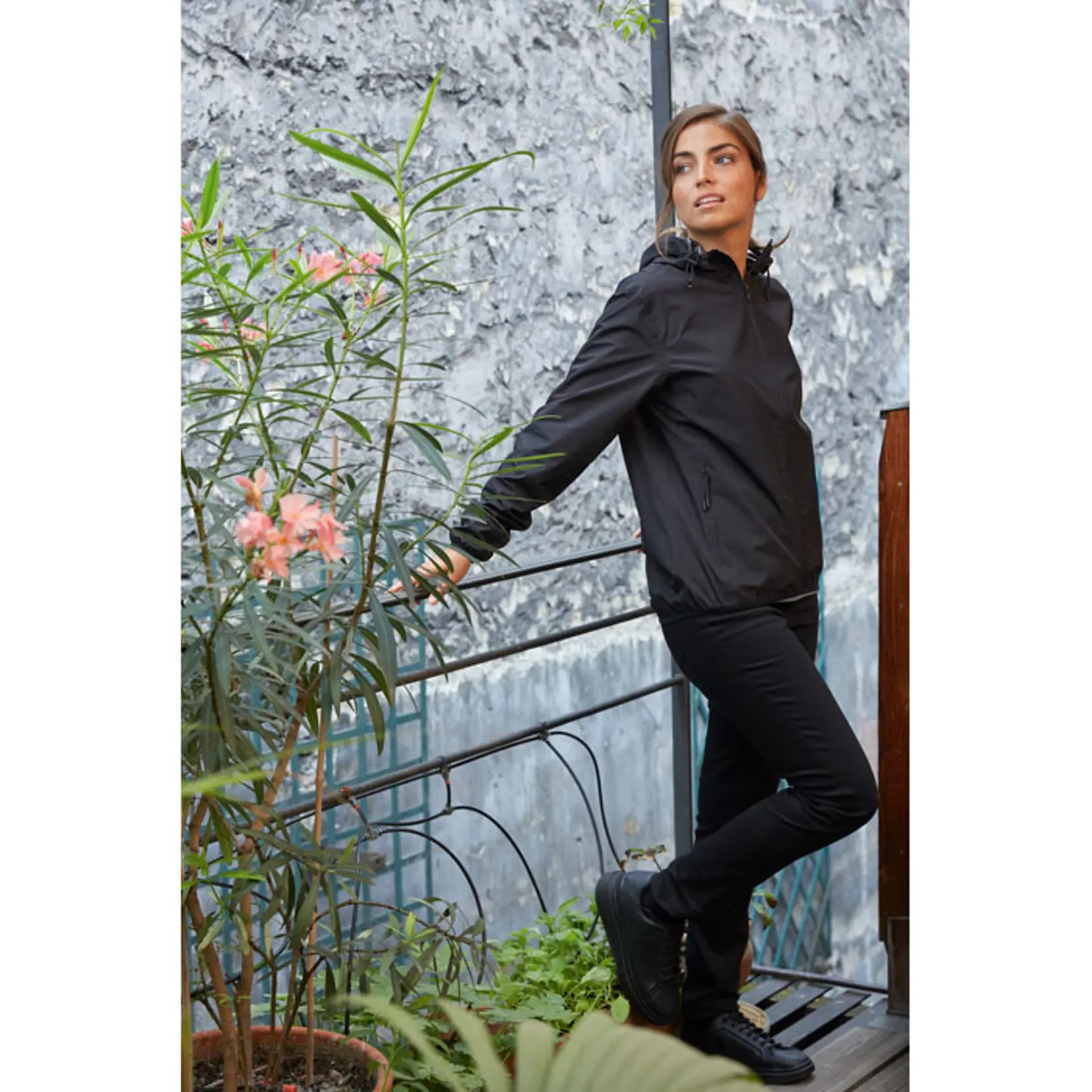 Bild på ANDREA UNISEX WINDBREAKER