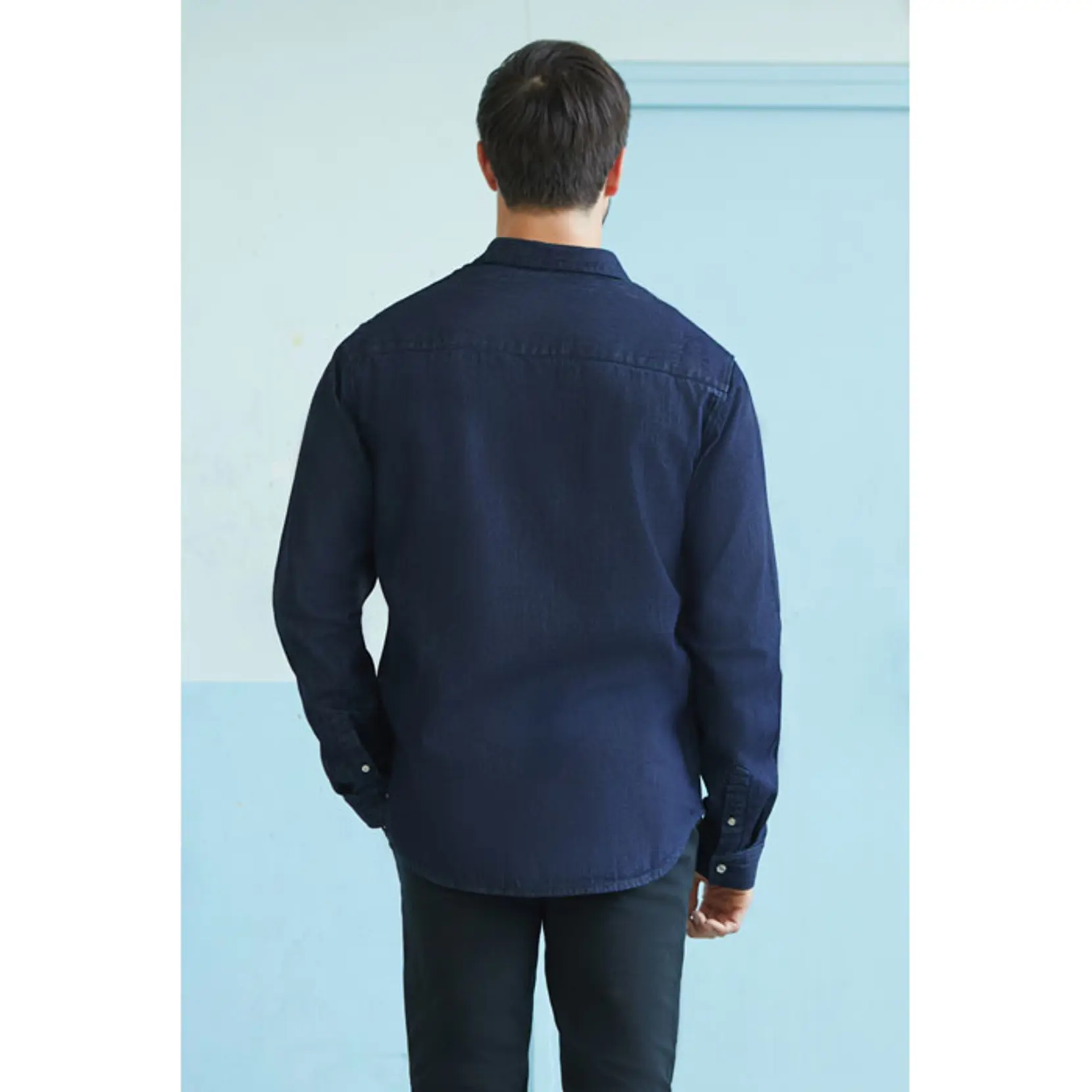Bild på BENNETT MEN DENIM SHIRT Bild på BENNETT MEN DENIM SHIRT