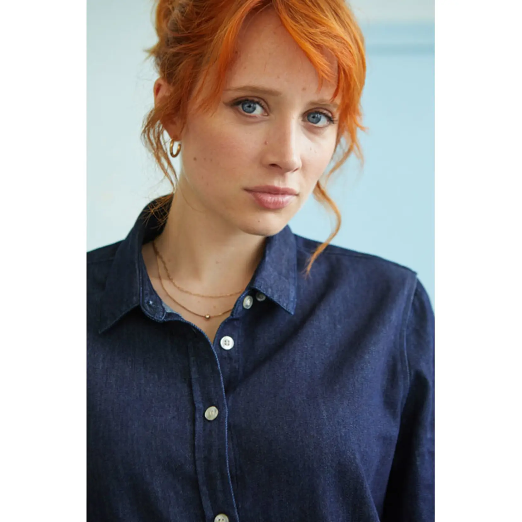 Bild på BENNETT WOMEN DENIM SHIRT Bild på BENNETT WOMEN DENIM SHIRT