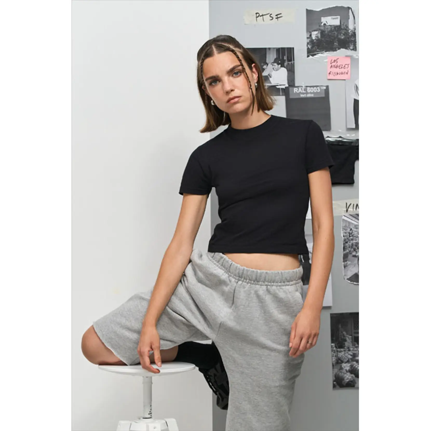 Bild på LILIA WOMEN CROPPED T-SHIRT Bild på LILIA WOMEN CROPPED T-SHIRT