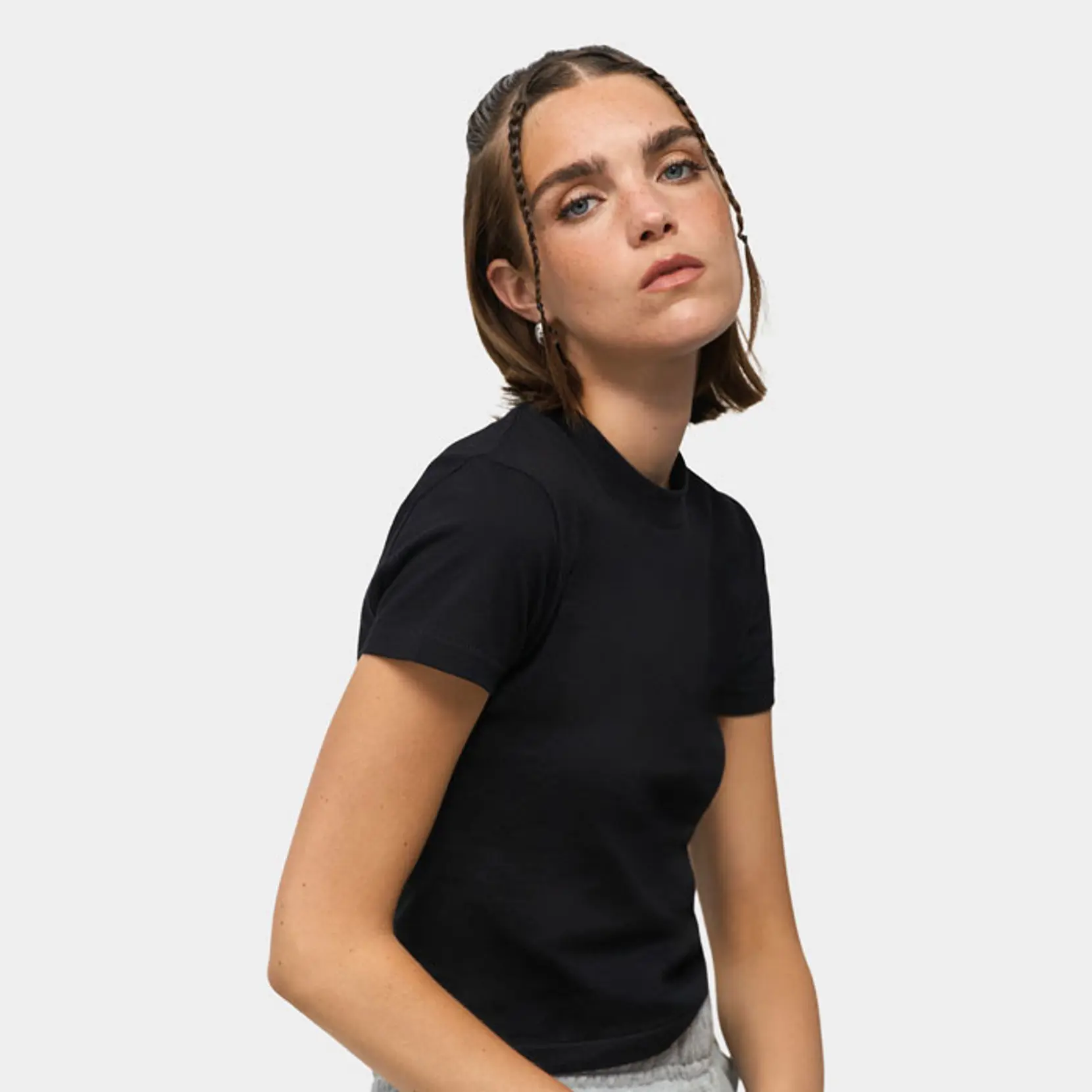 Bild på LILIA WOMEN CROPPED T-SHIRT Bild på LILIA WOMEN CROPPED T-SHIRT